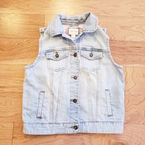 Forever 21 Premium Denim trucker Button Front Vest